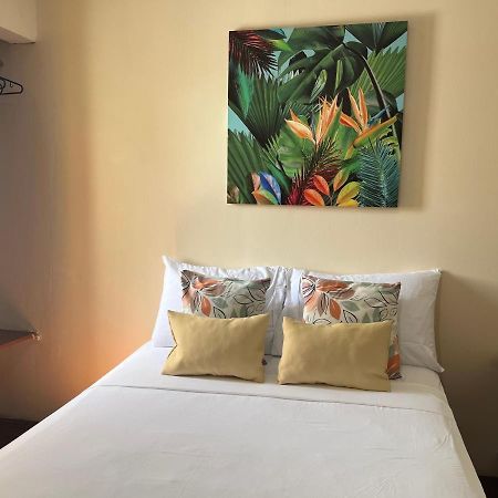 A&K Island Apartments بوكاس تاون المظهر الخارجي الصورة