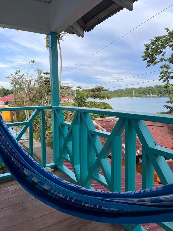 A&K Island Apartments بوكاس تاون المظهر الخارجي الصورة