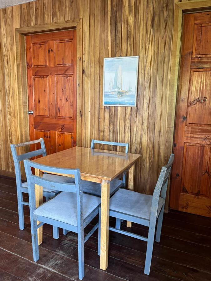 A&K Island Apartments بوكاس تاون المظهر الخارجي الصورة