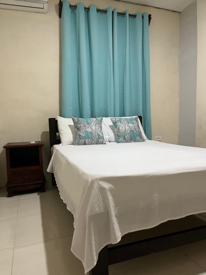 A&K Island Apartments بوكاس تاون المظهر الخارجي الصورة