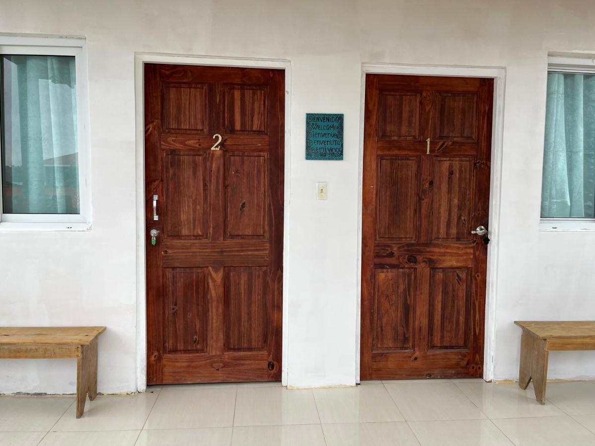 A&K Island Apartments بوكاس تاون المظهر الخارجي الصورة