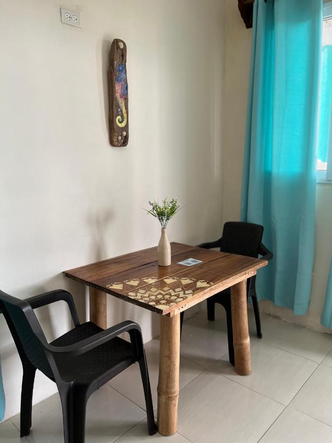 A&K Island Apartments بوكاس تاون المظهر الخارجي الصورة