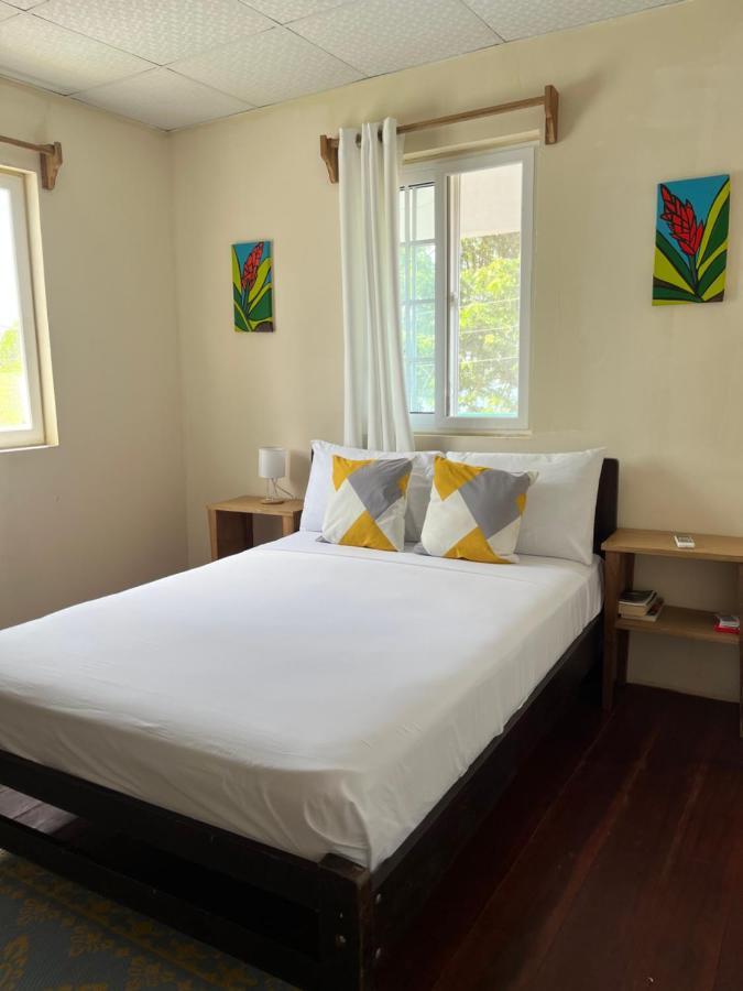 A&K Island Apartments بوكاس تاون المظهر الخارجي الصورة